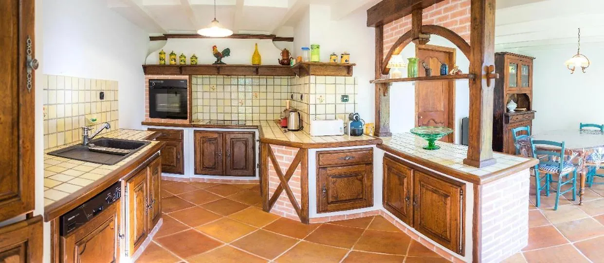 La Maison De Gourbit Rabat-les-Trois-Seigneurs